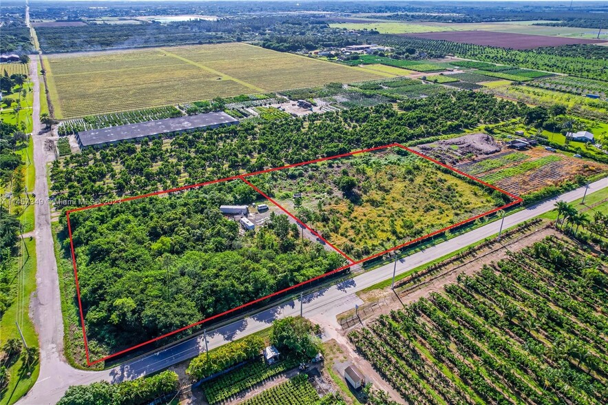 SW sw 202 ave, Homestead, FL à vendre - Photo de l’immeuble – Image 3 sur 9