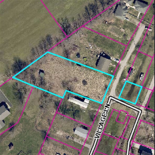125 Village Ln, Marysville, IN à vendre - Photo de l’immeuble – Image 3 sur 5