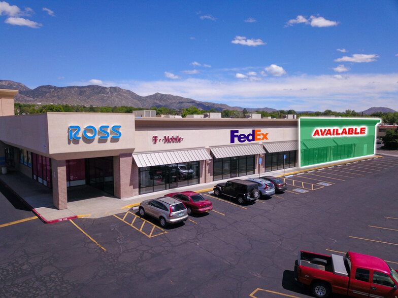 2200 Juan Tabo Blvd NE, Albuquerque, NM à louer - Photo de l’immeuble – Image 1 sur 8
