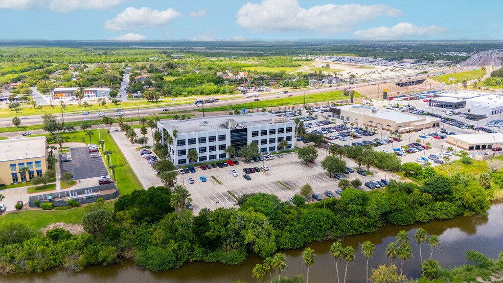 5700 N Exp 77/83, Brownsville, TX à vendre - Photo de l’immeuble – Image 3 sur 15