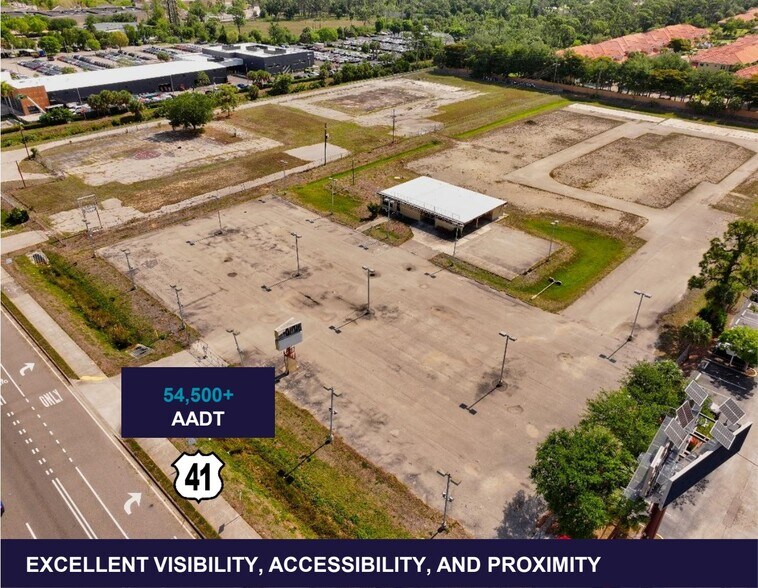 14101 S Tamiami Trl, Fort Myers, FL à vendre - Photo de l’immeuble – Image 2 sur 11