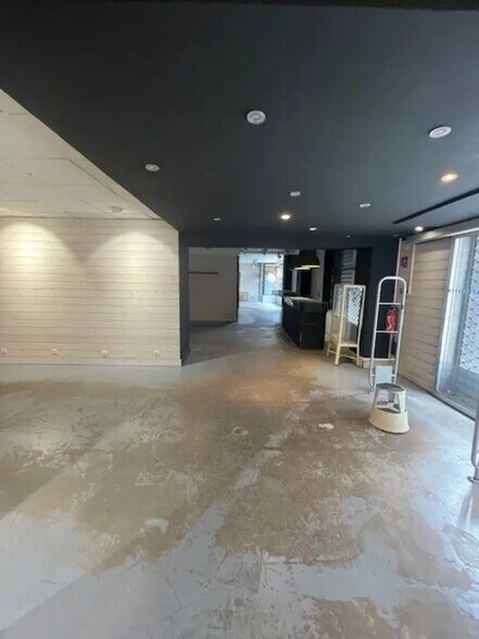 Local commercial dans Tarbes à louer - Photo intérieure – Image 1 sur 12