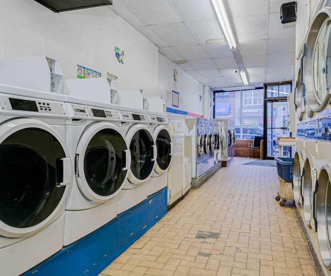 1456 Dundas St W, Toronto, ON à vendre - Photo intérieure – Image 3 sur 5