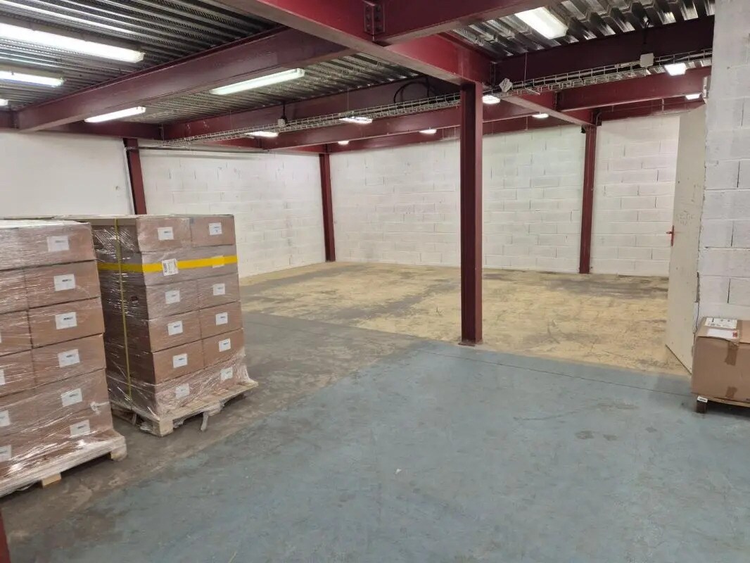 Bureau dans Saint-Soupplets à louer Photo intérieure– Image 1 sur 2