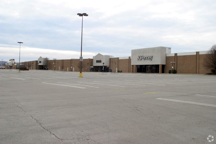 400 Dubois Rd, Cookeville, TN à louer - Photo principale – Image 1 sur 1