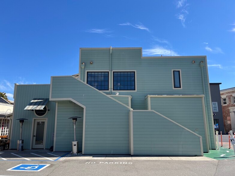 42-46 Main St, Tiburon, CA à louer - Photo de l’immeuble – Image 2 sur 3