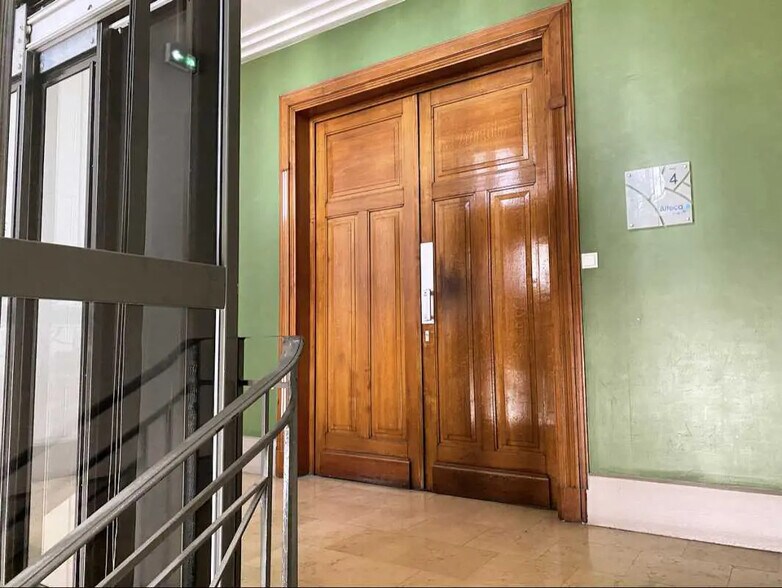 Bureau dans Lyon à louer - Photo de l’immeuble – Image 3 sur 20