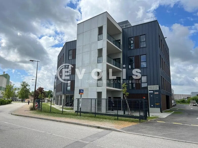 470 Rue Des Valets, Montluel à vendre - Photo de l’immeuble – Image 1 sur 10