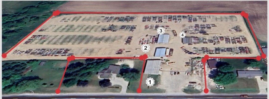 2026 Highway a, West Bend, WI à vendre Photo de l’immeuble– Image 1 sur 9