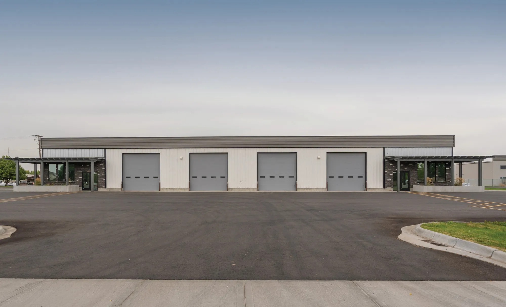 1343 Jones St, Idaho Falls, ID à louer Photo principale– Image 1 sur 7