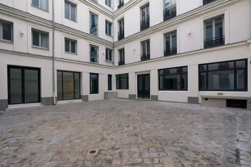 15 Rue De Milan, Paris à louer - Photo de l’immeuble – Image 1 sur 1