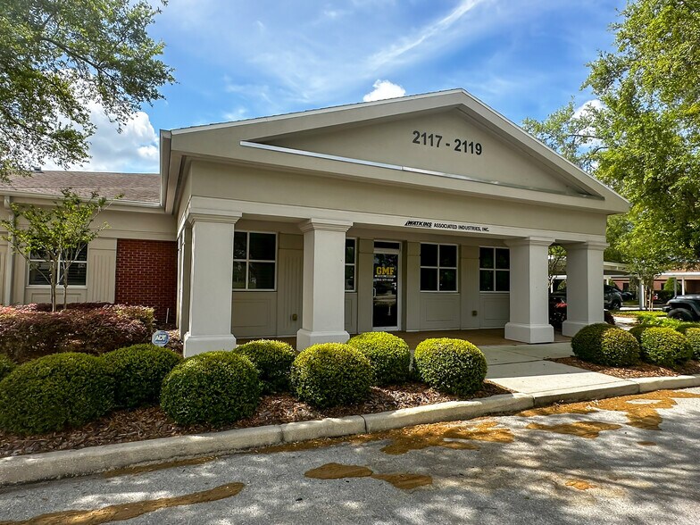 2117-2123 Harden Blvd, Lakeland, FL à louer - Photo de l’immeuble – Image 2 sur 26