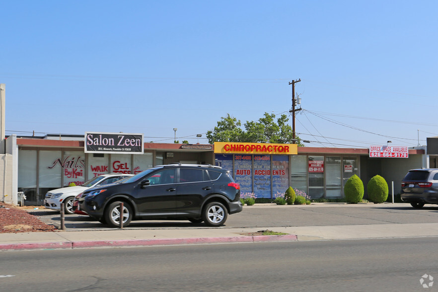 28-40 E Minarets Ave, Pinedale, CA à louer - Photo de l’immeuble – Image 3 sur 7