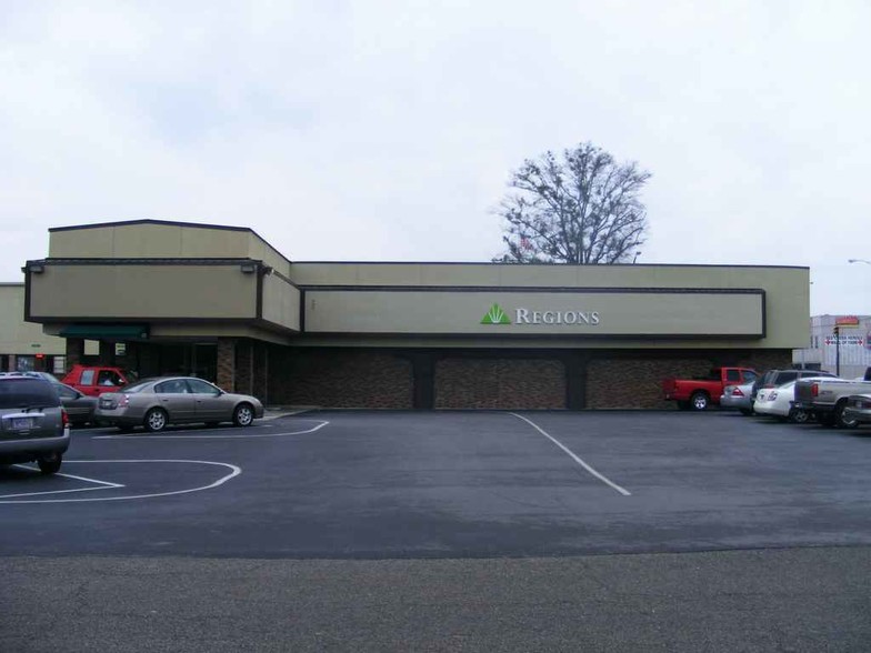 110 W Main St, Centre, AL à louer - Photo de l’immeuble – Image 1 sur 5
