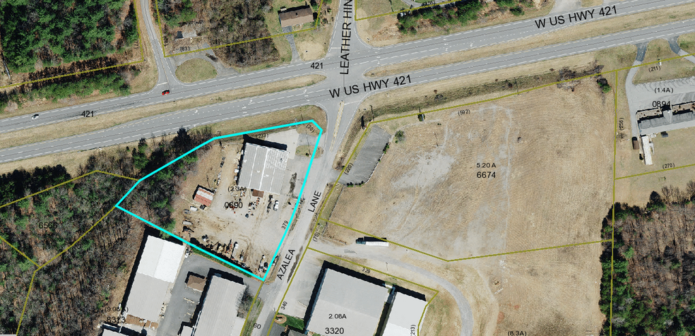 5875 W US Highway 421, Wilkesboro, NC à louer - Photo de l’immeuble – Image 3 sur 31
