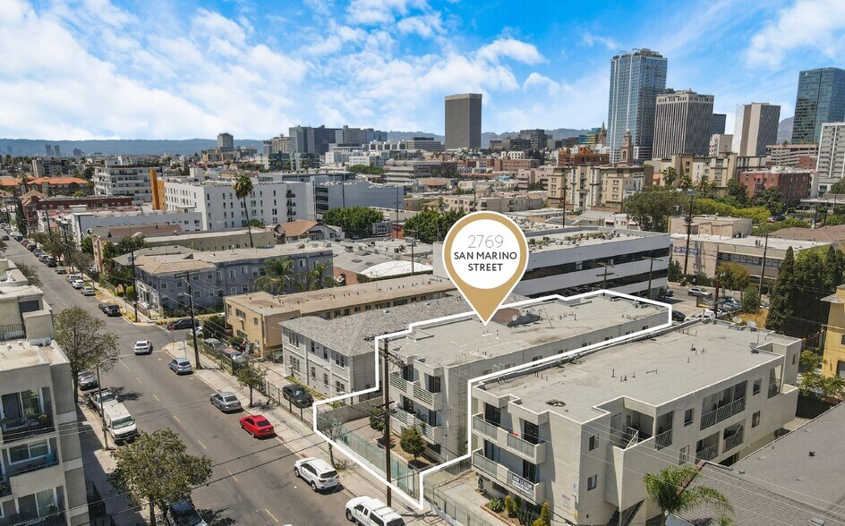 2769 San Marino St, Los Angeles, CA à vendre - Photo de l’immeuble – Image 3 sur 9