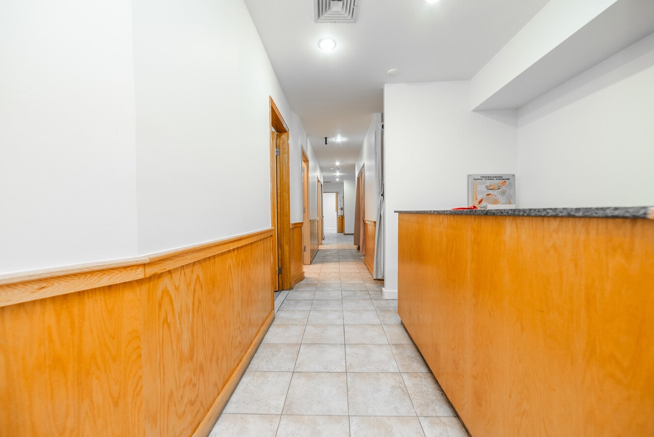 1749 E 16th St, Brooklyn, NY 11229 - Lot MED - - Photo intérieure - Image 2 of 29