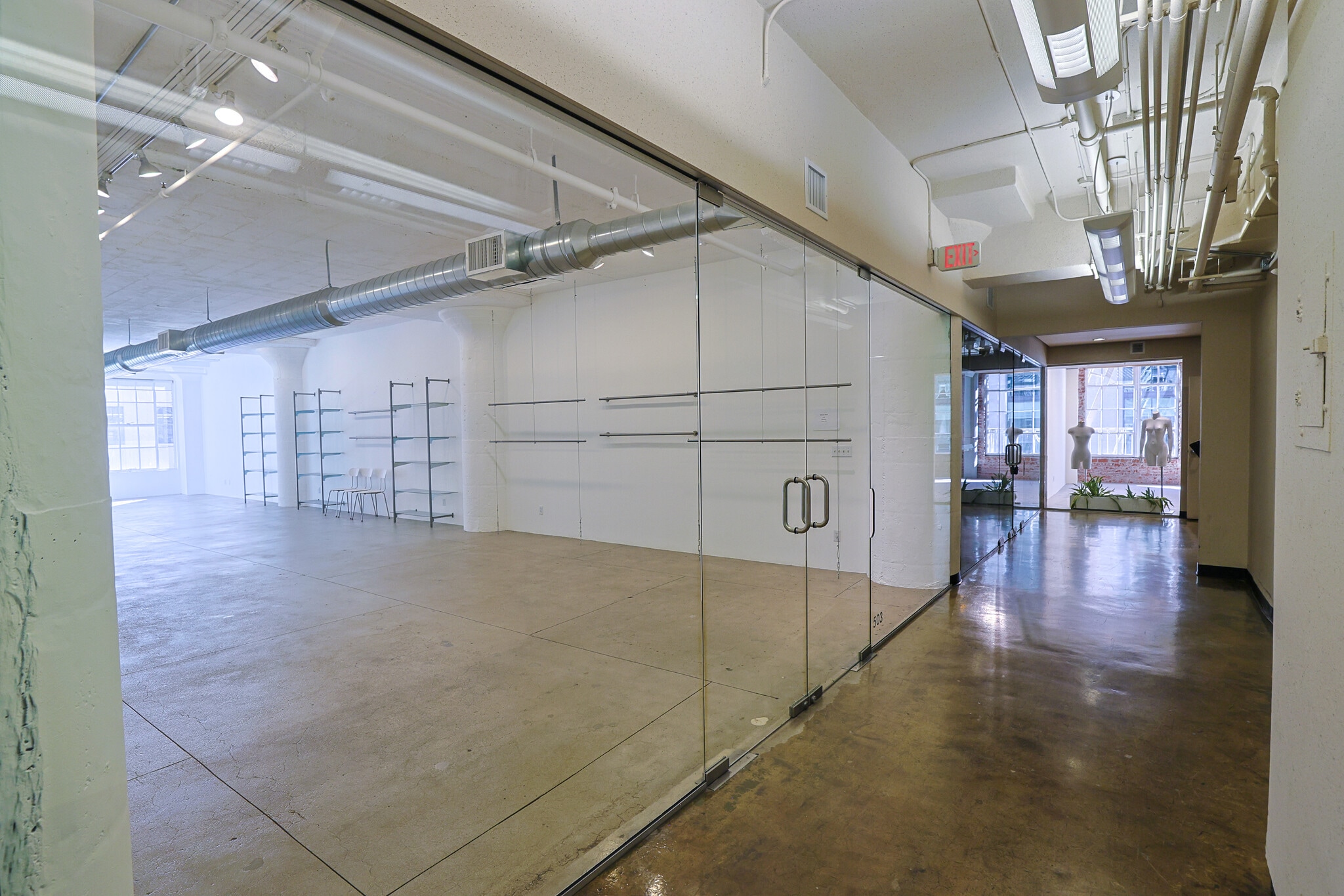 127 E 9th St, Los Angeles, CA à louer Photo intérieure– Image 1 sur 8