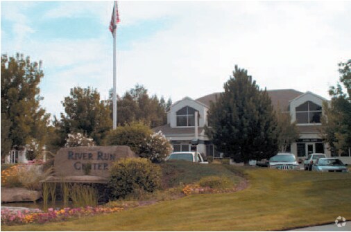 671 E Riverpark Ln, Boise, ID à louer - Photo de l’immeuble – Image 2 sur 44