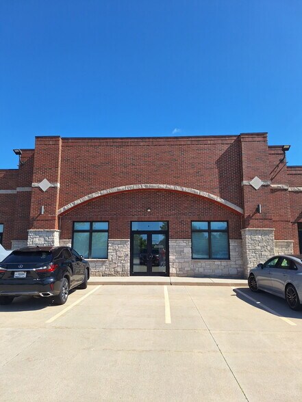 3928 McCarty Ln, Lafayette, IN à louer - Photo de l’immeuble – Image 2 sur 10