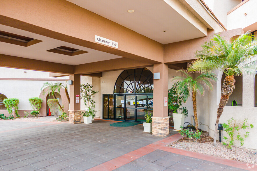 1500 N 51st Ave, Phoenix, AZ à louer - Photo de l’immeuble – Image 2 sur 5