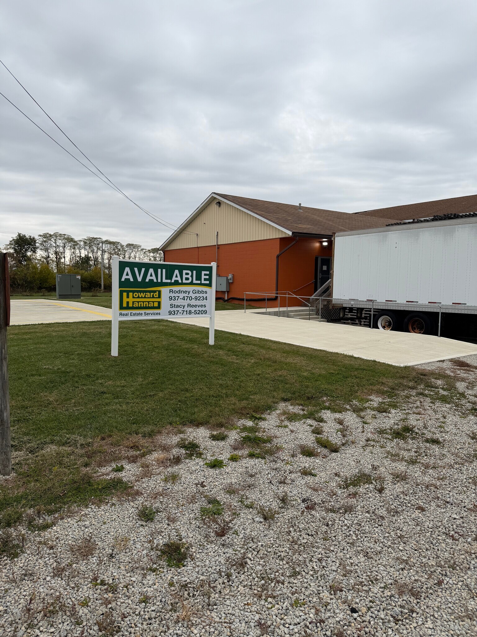 99 Jonesboro Rd, Washington Court House, OH à vendre Photo principale– Image 1 sur 11