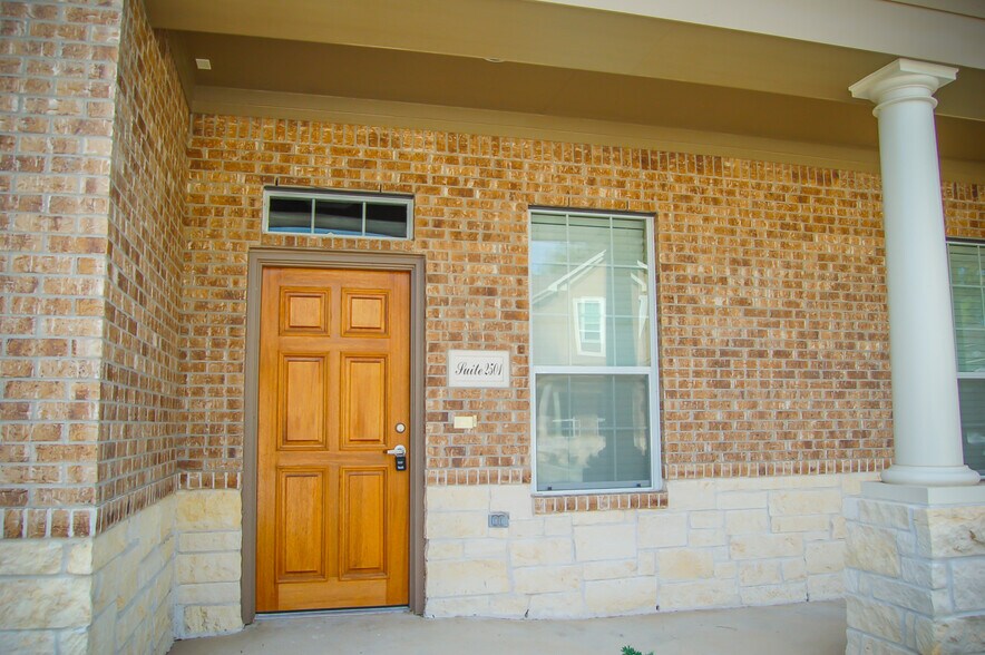 25511 Budde Rd, The Woodlands, TX à louer - Photo de l’immeuble – Image 3 sur 53