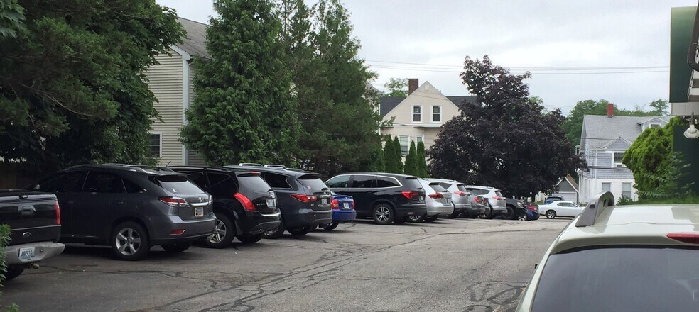 126 Prospect St, Pawtucket, RI à louer - Photo de l’immeuble – Image 2 sur 15