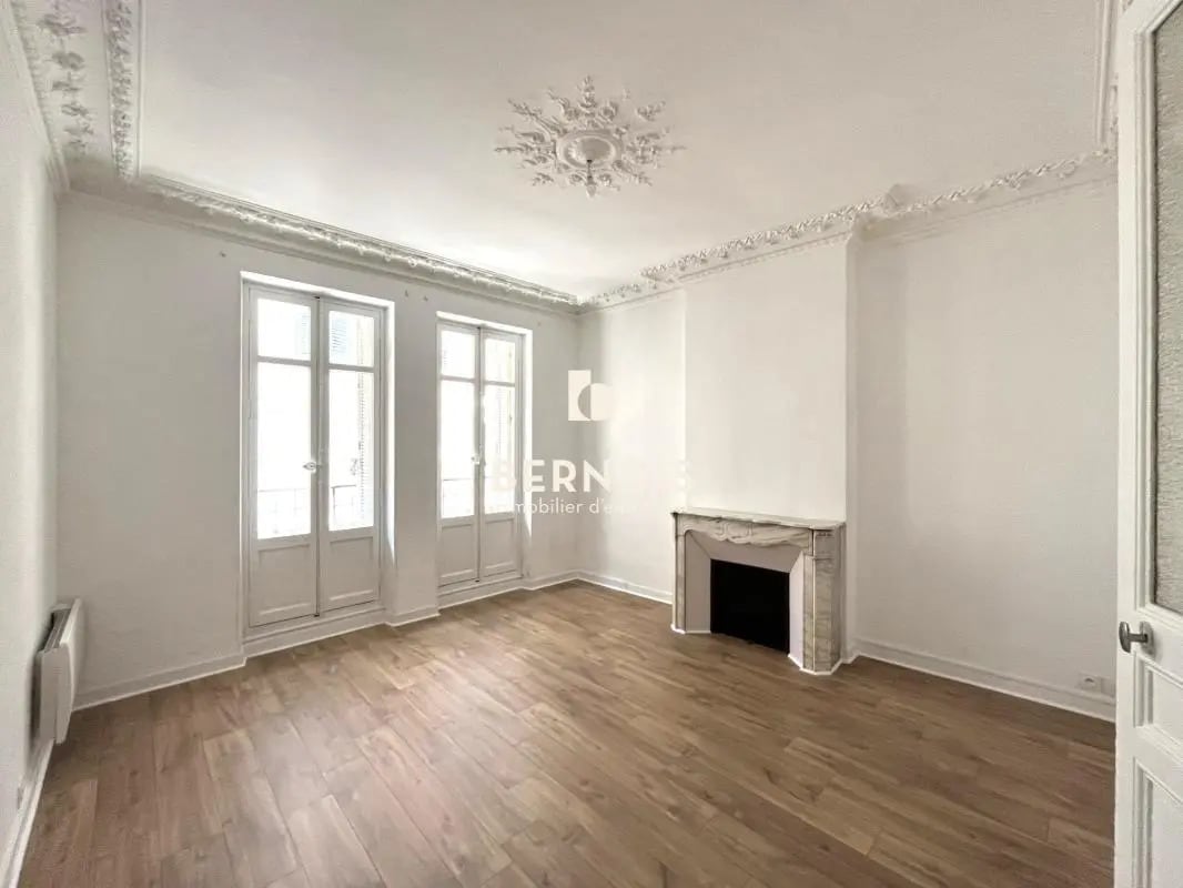 Bureau dans Toulon à louer Photo intérieure– Image 1 sur 8