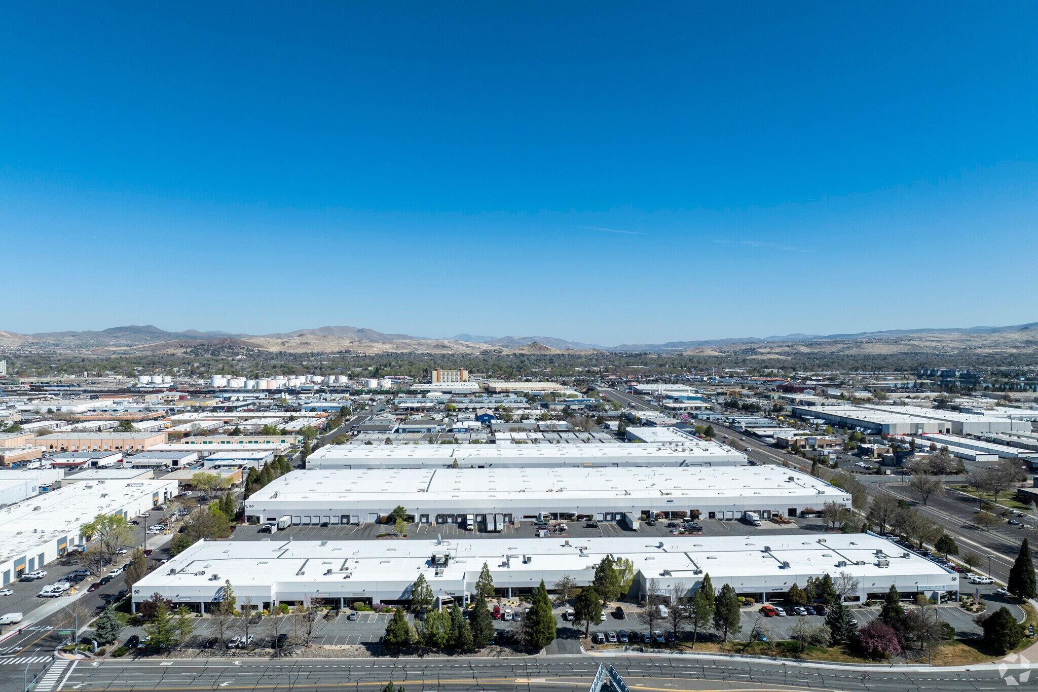 50 E Greg St, Sparks, NV à louer Photo principale– Image 1 sur 10