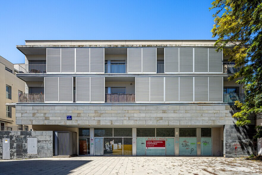 Carrer del Pare Font, Terrassa, Barcelona à vendre - Photo de l’immeuble – Image 2 sur 5