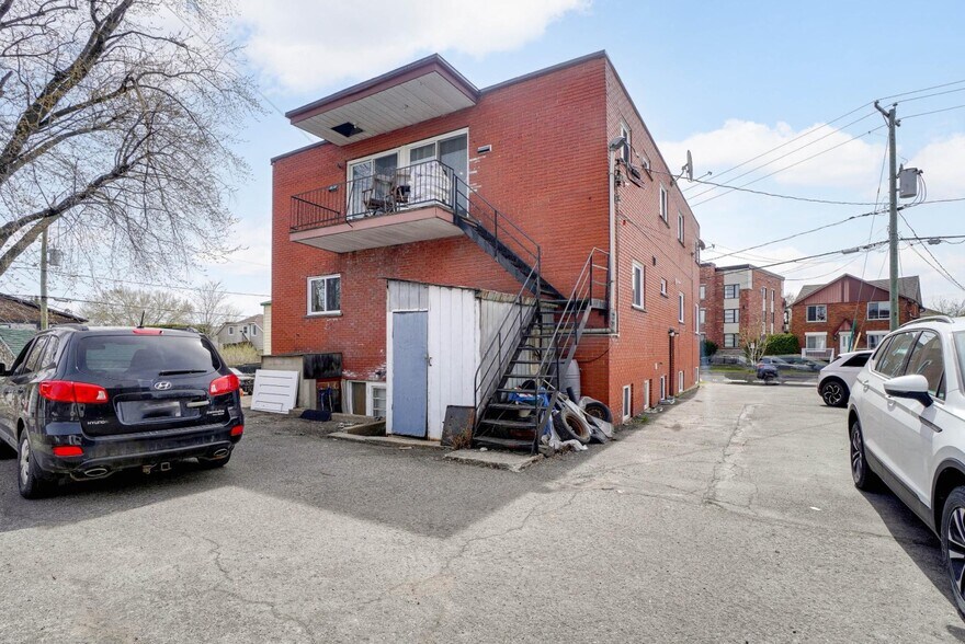 51 Boul Desjardins E, Sainte-therese, QC à vendre - Photo de l’immeuble – Image 3 sur 6
