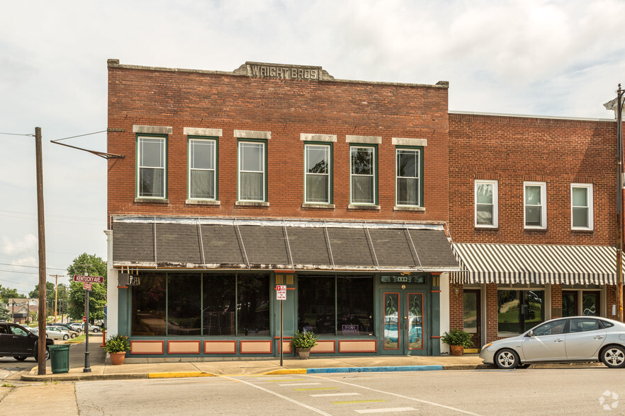 130 W Kentucky St, Franklin, KY à louer - Photo de l’immeuble – Image 2 sur 3