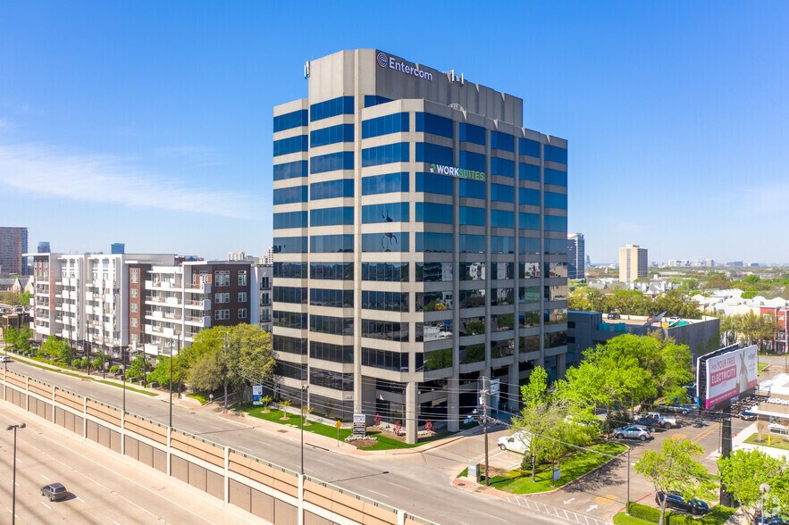 4131 N central Expy, Dallas, TX à louer - Photo de l’immeuble – Image 1 sur 21