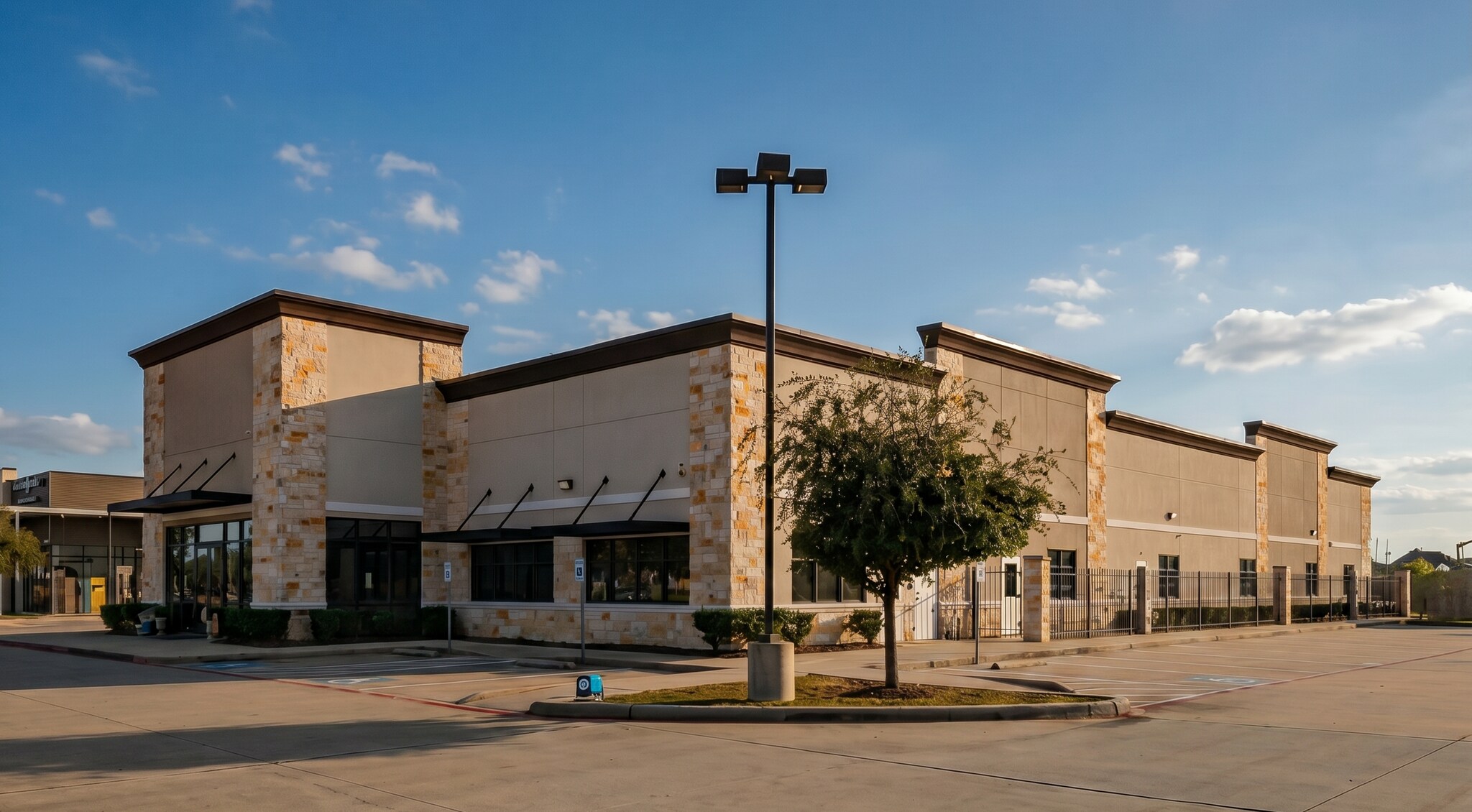 12152 Shadow Creek Pky, Pearland, TX à vendre Photo de l’immeuble– Image 1 sur 41