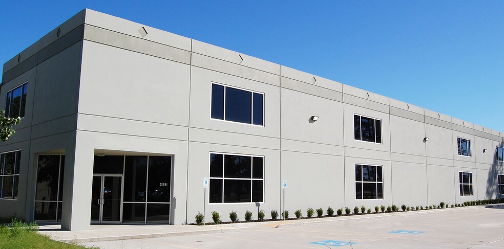 4553 Aldine Bender Rd, Houston, TX à vendre - Photo de l’immeuble – Image 2 sur 8