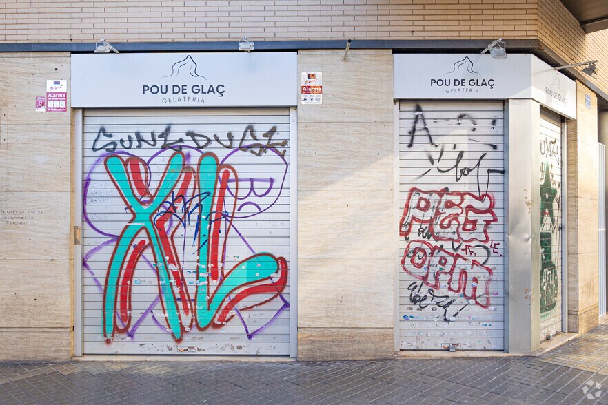 Immeuble residentiel dans Barcelone, Barcelona à vendre - Photo de l’immeuble – Image 3 sur 12