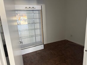 13236 Paxton St, Pacoima, CA à louer Photo intérieure– Image 2 sur 8