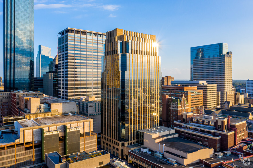 800 LaSalle Ave, Minneapolis, MN à louer - Photo de l’immeuble – Image 1 sur 31
