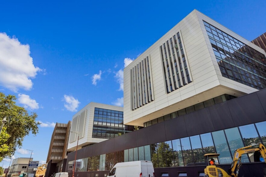 Bureau dans Nice à louer - Photo de l’immeuble – Image 2 sur 18