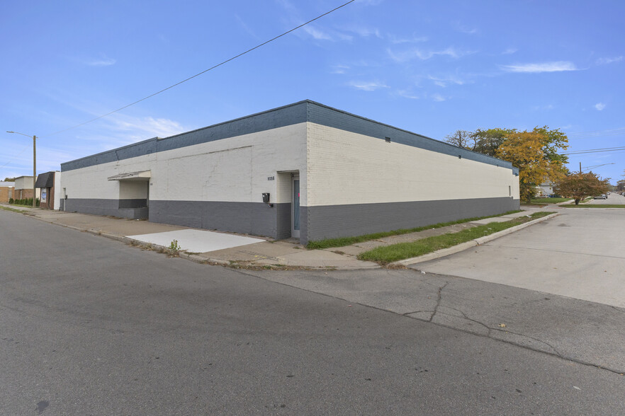 1056-1060 Southfield Rd, Lincoln Park, MI à louer - Photo de l’immeuble – Image 1 sur 22