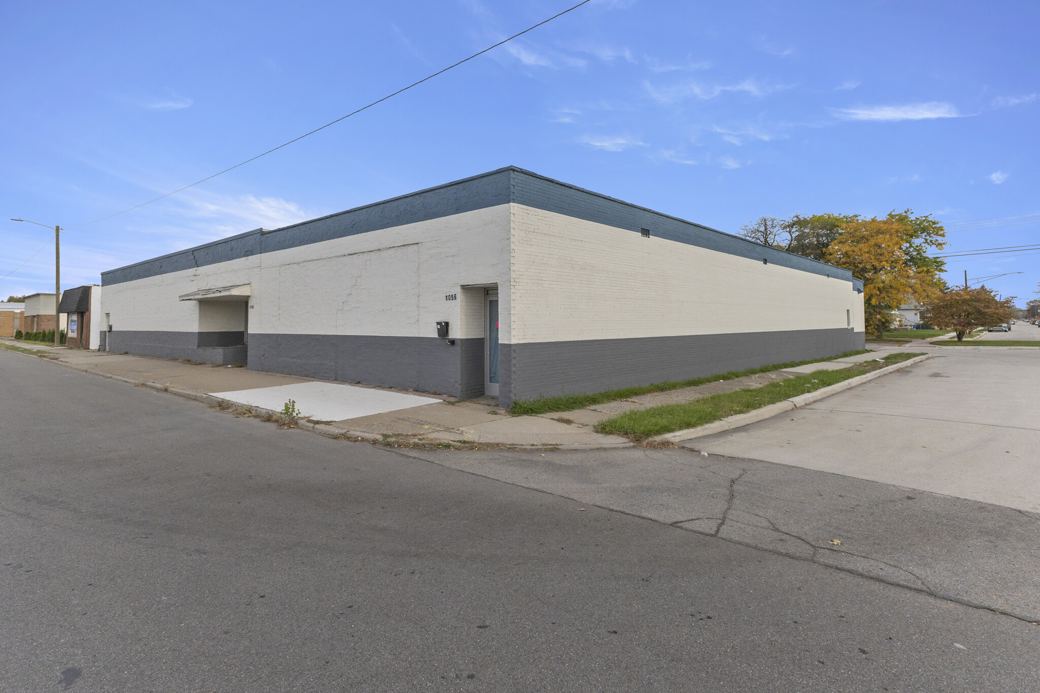 1056-1060 Southfield Rd, Lincoln Park, MI à louer Photo de l’immeuble– Image 1 sur 23