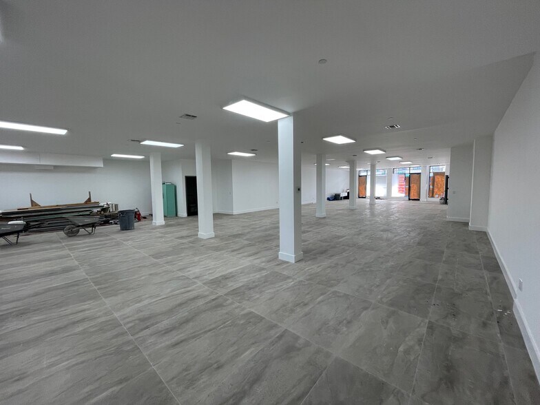 3545 White Plains Rd, Bronx, NY à louer - Photo intérieure – Image 2 sur 8