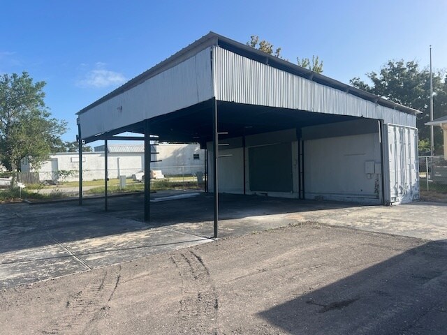8963 131st Ave, Largo, FL à vendre - Photo de l’immeuble – Image 3 sur 9