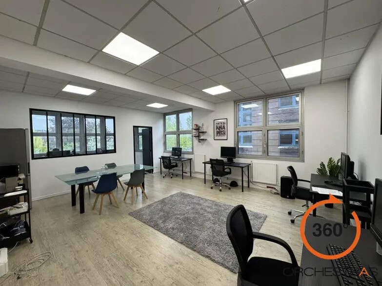Bureau dans Villiers-sur-Marne à louer - Photo de l’immeuble – Image 2 sur 15