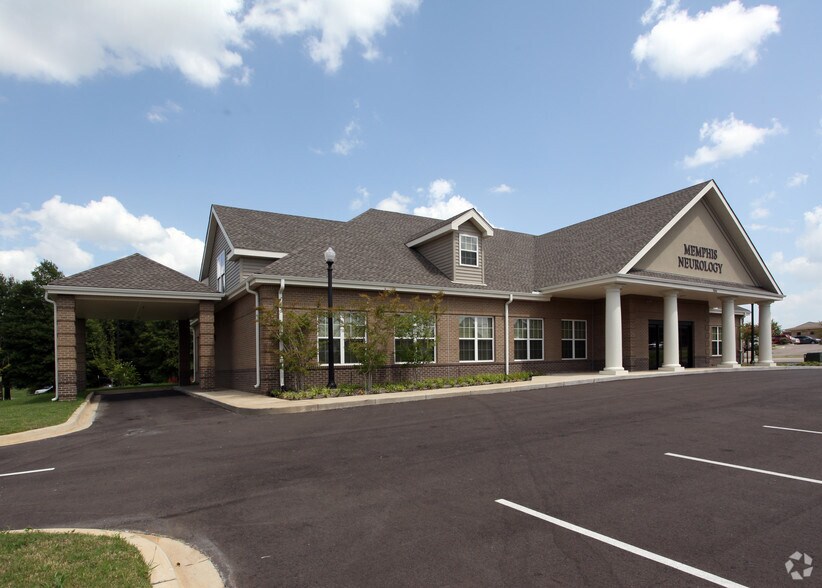 7684 Airways Blvd, Southaven, MS à louer - Photo de l’immeuble – Image 2 sur 2