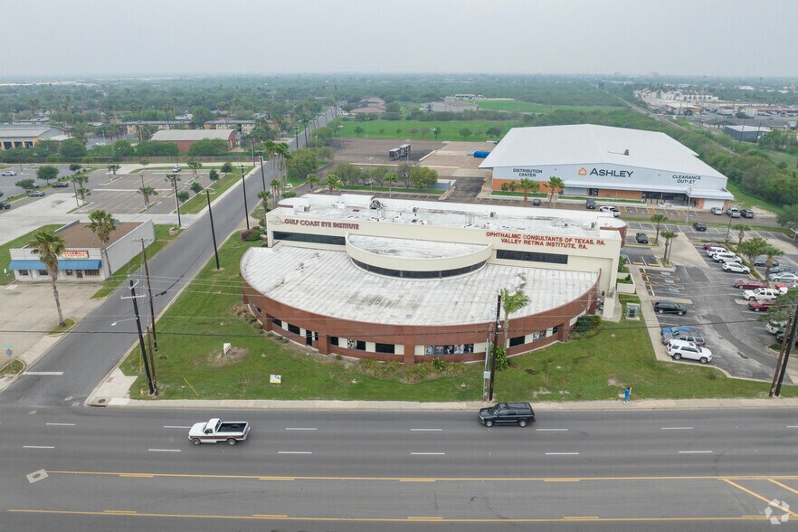 1205 N Ed Carey Dr, Harlingen, TX à louer - Aérien – Image 2 sur 5