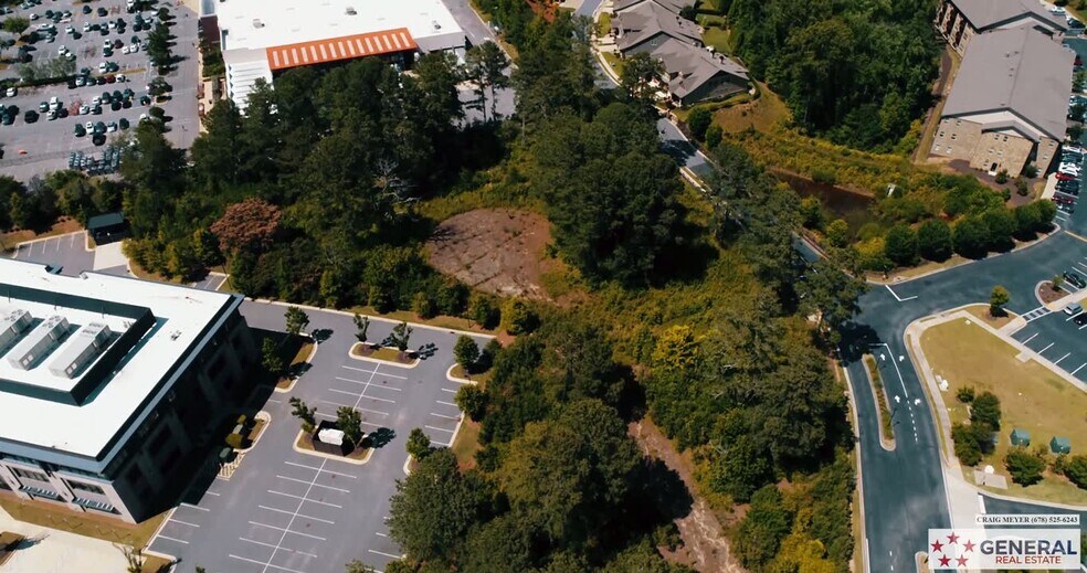 2675 Peachtree Pky, Cumming, GA à vendre - Vidéo sur l’annonce professionnelle – Image 2 sur 4