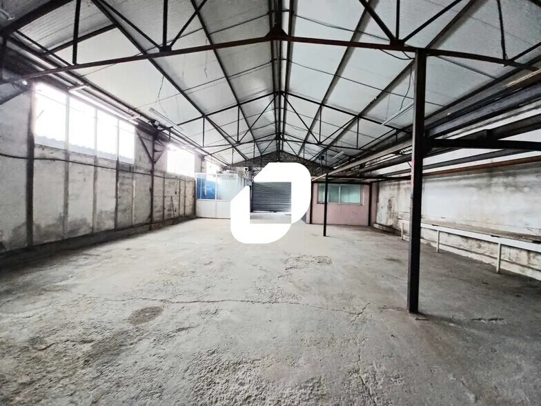 Local d'activités dans Cenon à vendre - Photo de l’immeuble – Image 3 sur 4