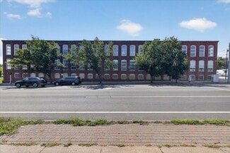 Plus de détails pour 114 Orange Ave, West Haven, CT - Industriel/Logistique à louer
